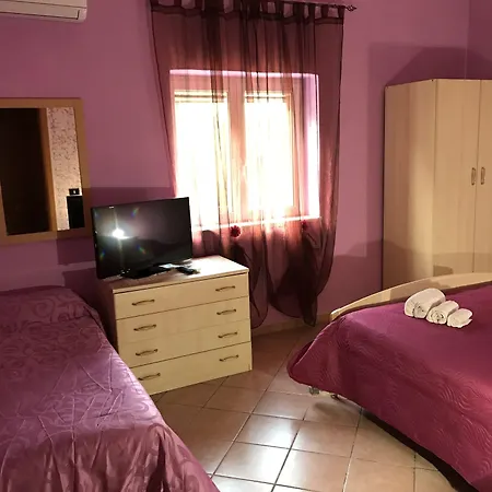 Cilento Oda ve Kahvaltı 4*